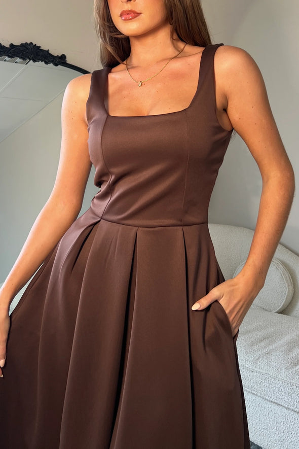 GIRL IN MIND Erica Square Neck Pleated Midi Dress Brown