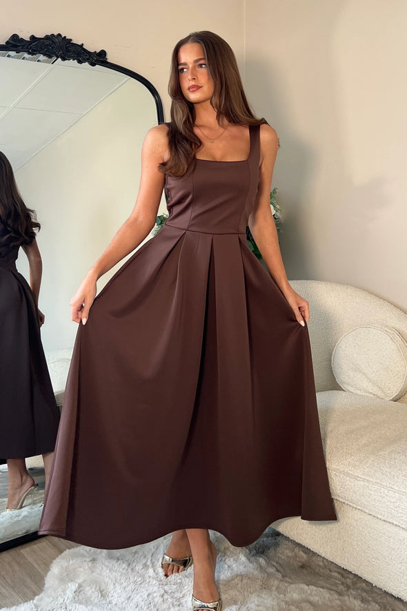 GIRL IN MIND Erica Square Neck Pleated Midi Dress Brown