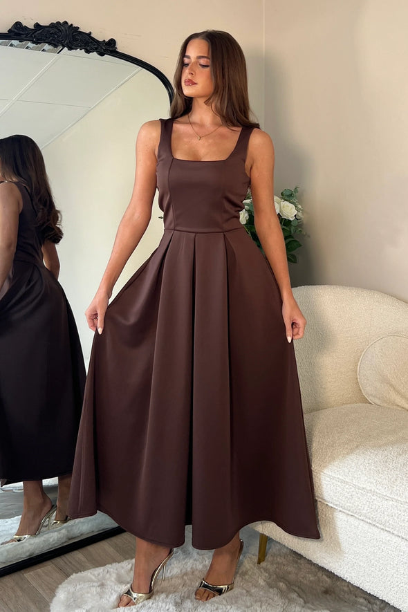 GIRL IN MIND Erica Square Neck Pleated Midi Dress Brown