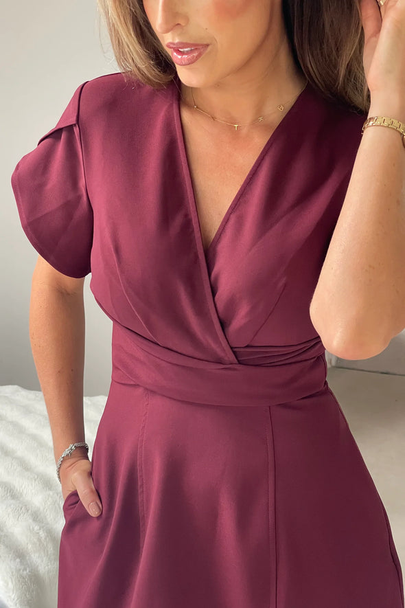 GIRL IN MIND Bridget Twist Font Split Arm Mini Dress Berry