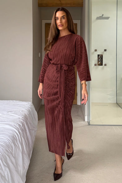 GIRL IN MIND Vendy Off The Shoulder Ruched Detail Midi Dress Brown