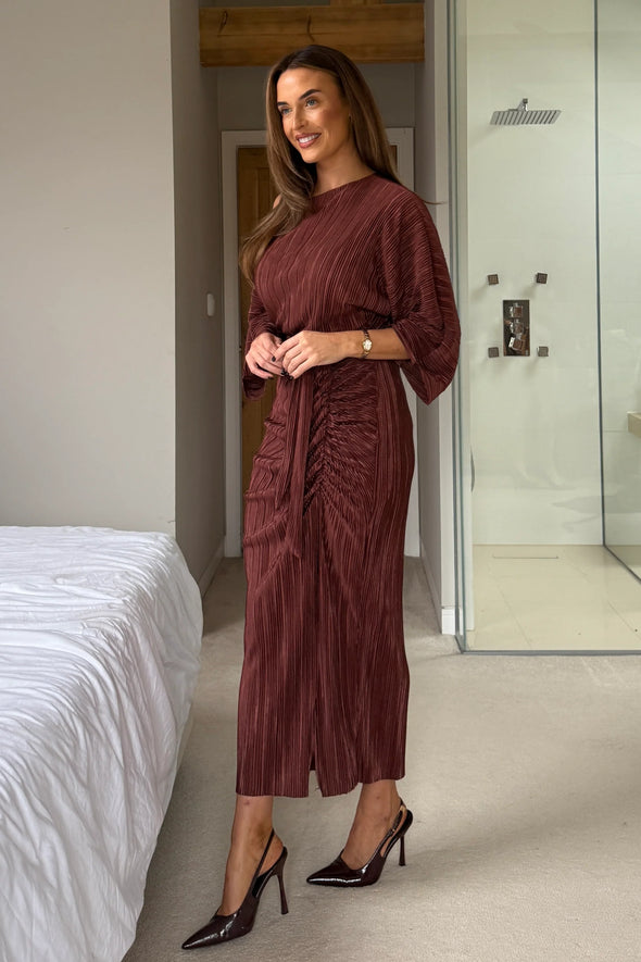 GIRL IN MIND Vendy Off The Shoulder Ruched Detail Midi Dress Brown
